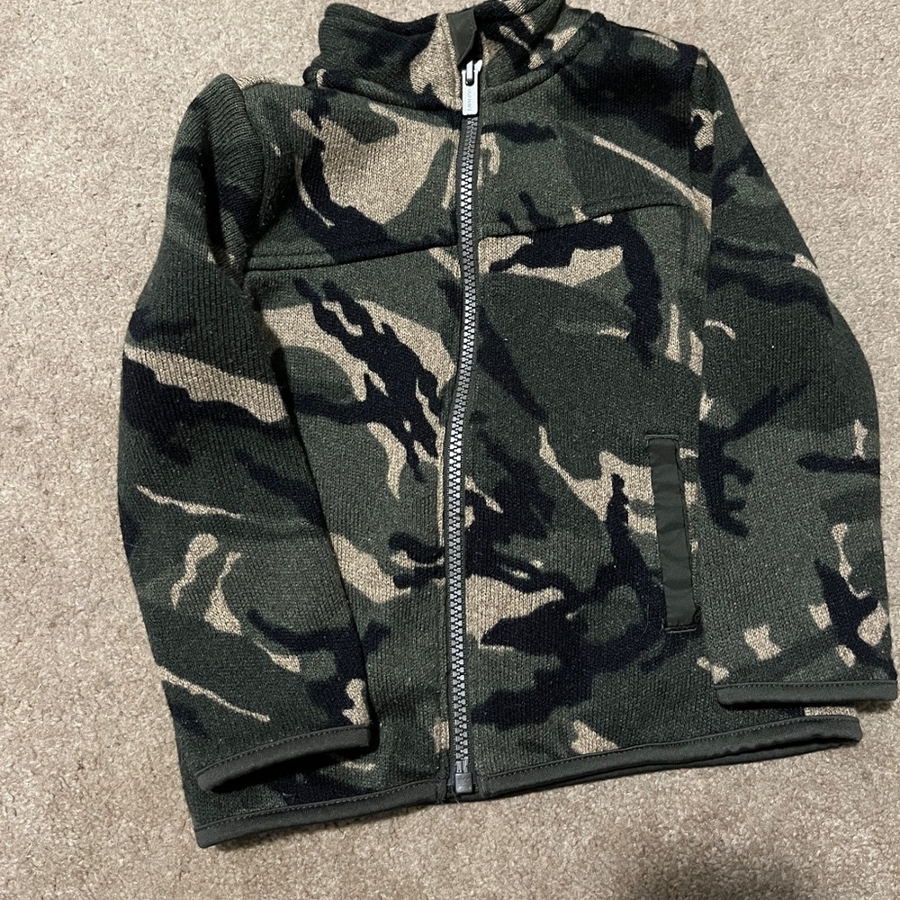 Old navy camo zip up
